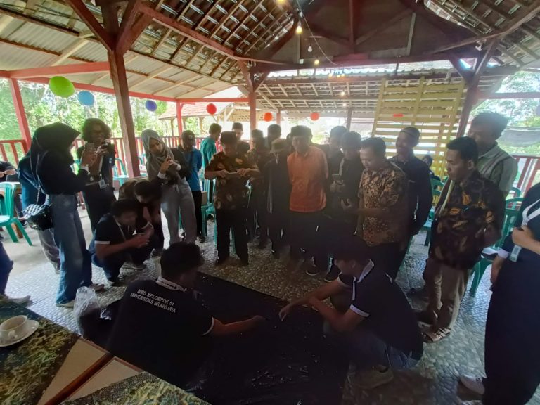 Pangan Fungsional Maggot: Menuju Ekonomi Sirkular?