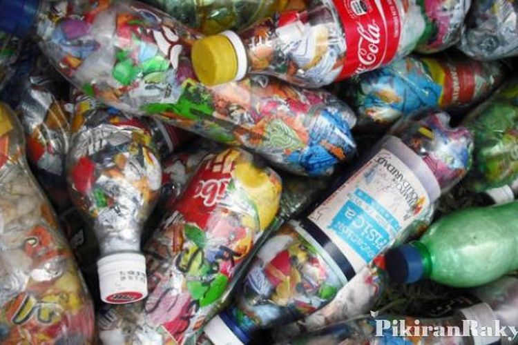 Ecobrick dalam Botol Aqua: Apa yang Perlu Anda Ketahui?
