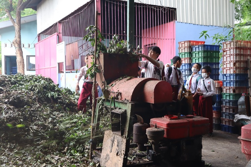 Pusat Daur Ulang Jambangan: Solusi Lingkungan dan Peluang Bisnis