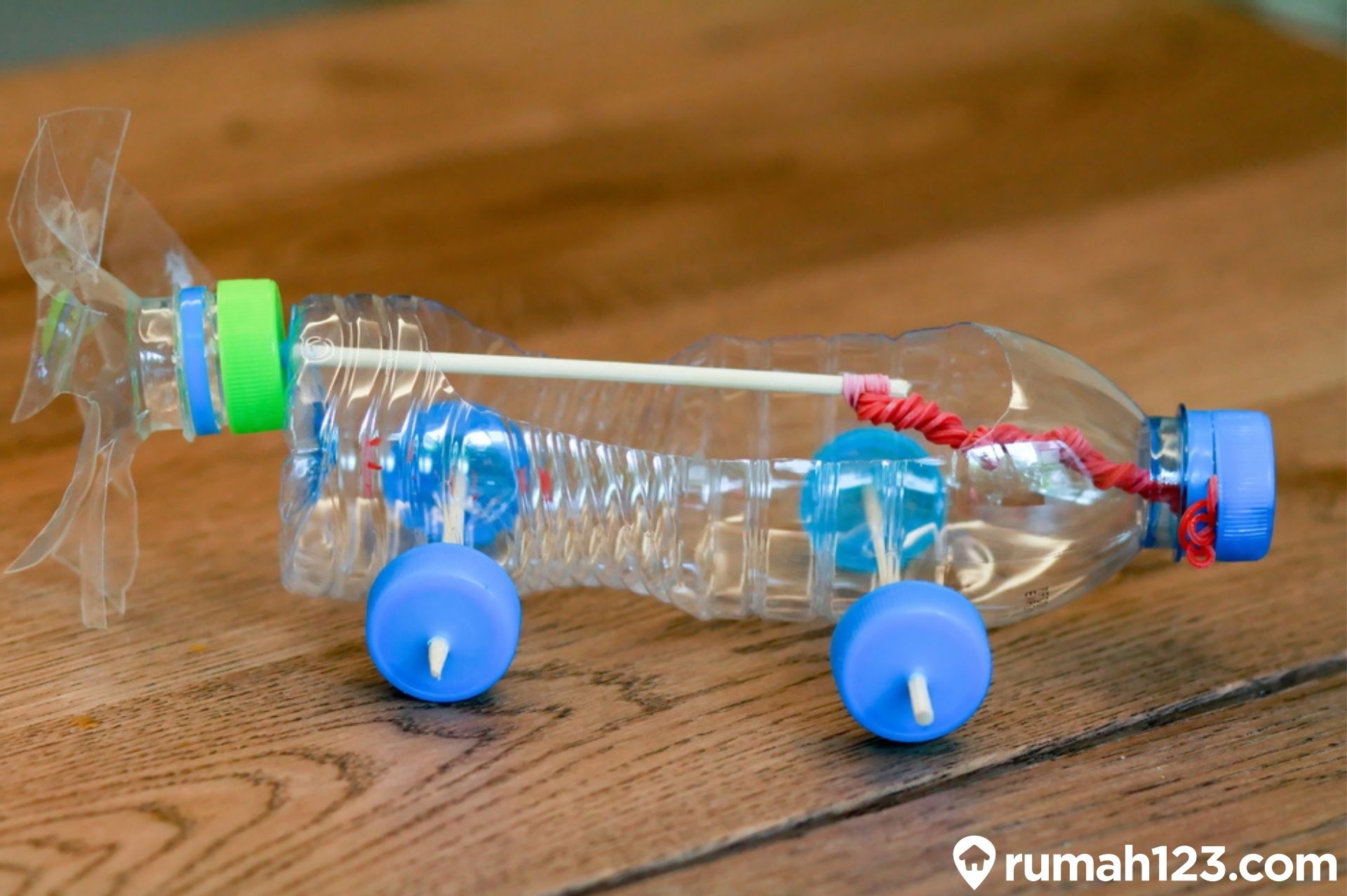 Ecobrick: Botol Plastik Berisi Solusi?
