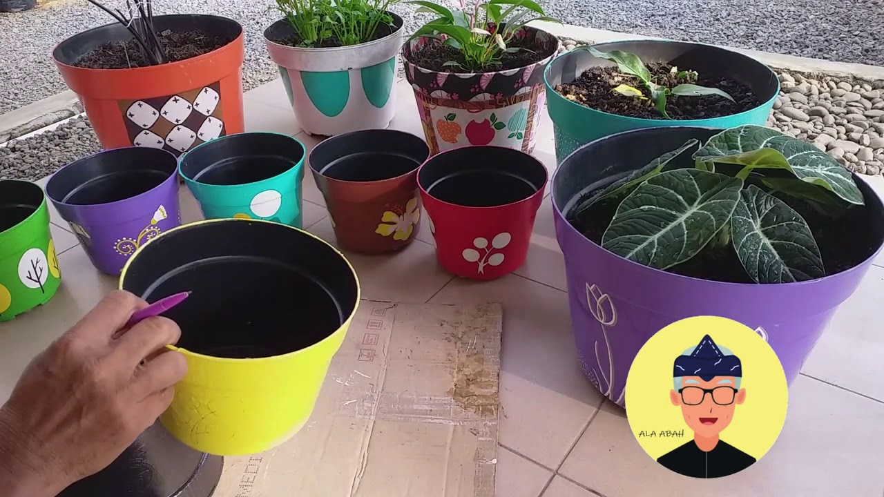 Ecobrick: Pot Bunga Kreatif dari Sampah Plastik