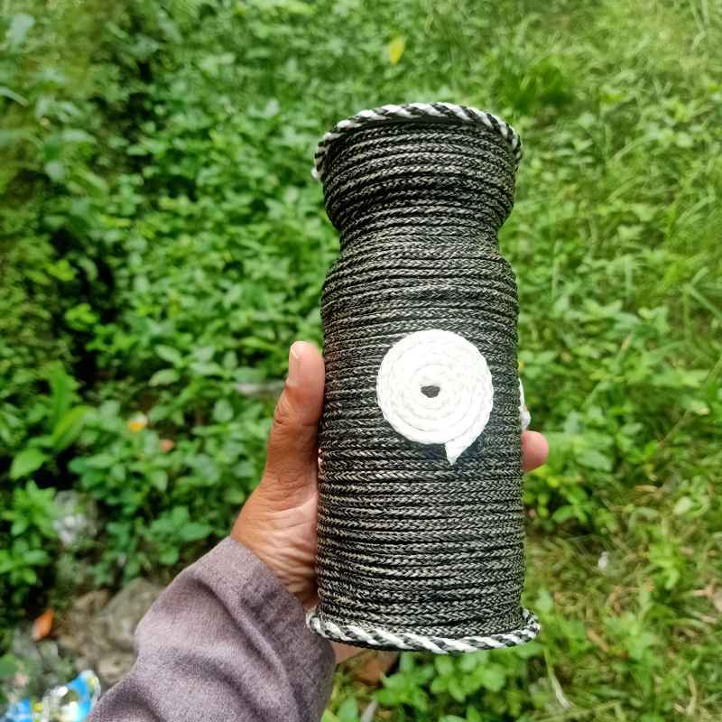 Botol Bekas: Sampah Jadi Karya?