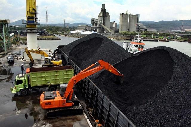 Ecobrick: Pemanfaatan Inovatif Sampah Plastik untuk Keberlanjutan