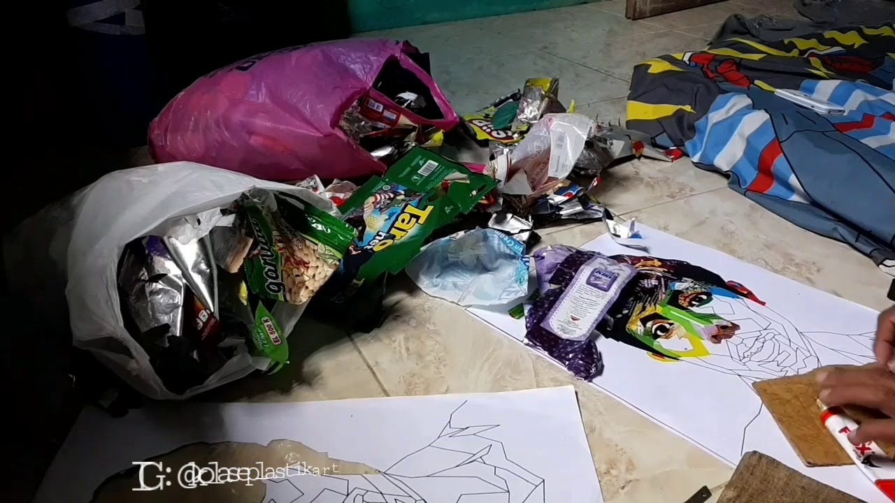 Kolase Sampah Plastik: Seni dari Limbah, Pesan untuk Bumi