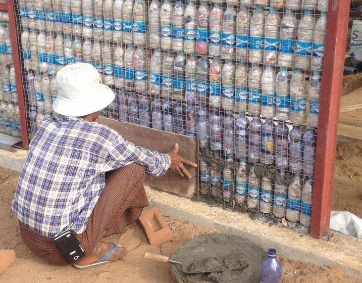Eco Bricks: Solusi Kreatif Mengatasi Sampah Plastik?